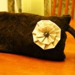 Sweater Wristlet at createcraftlove.com #wristlet #upcycle #sewing