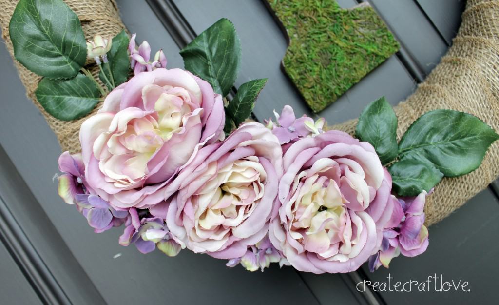 Moss Monogram Spring Wreath at createcraftlove.com #spring #wreath