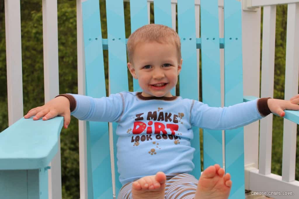 Furniture DIY {Mommy's Timeout Chair} at createcraftlove.com #furniture #diy