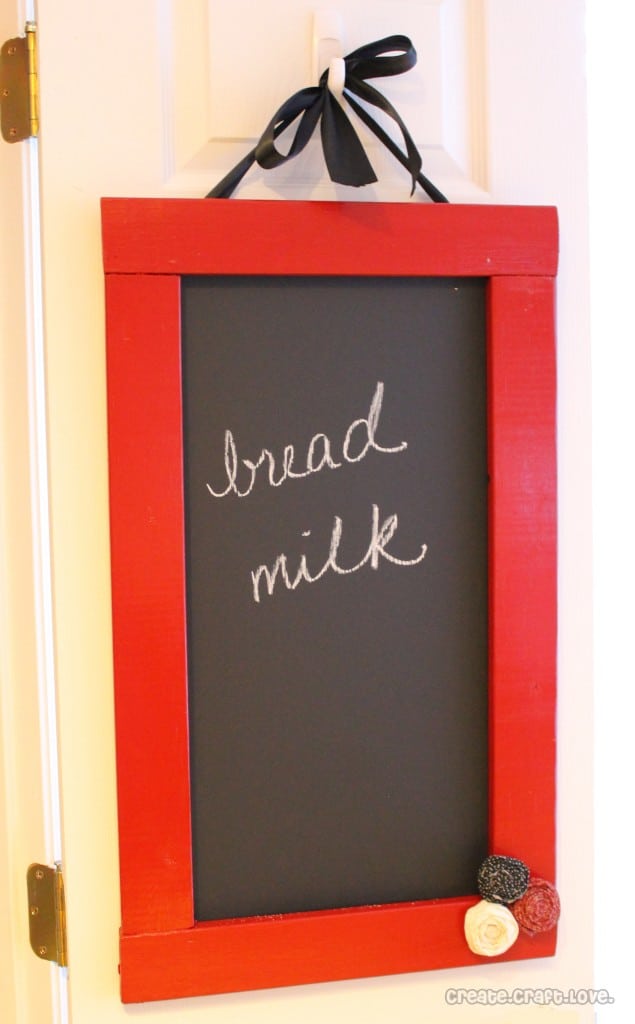 Magnetic Chalkboard via createcraftlove.com #chalkboard #DIY