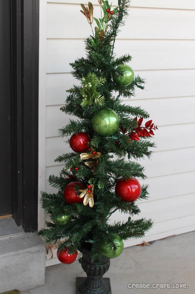 IMG_3405 christmas front porch decor