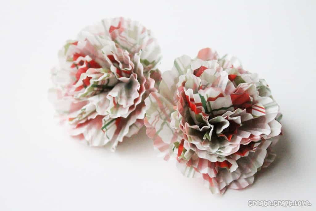 small cupcake liner bows