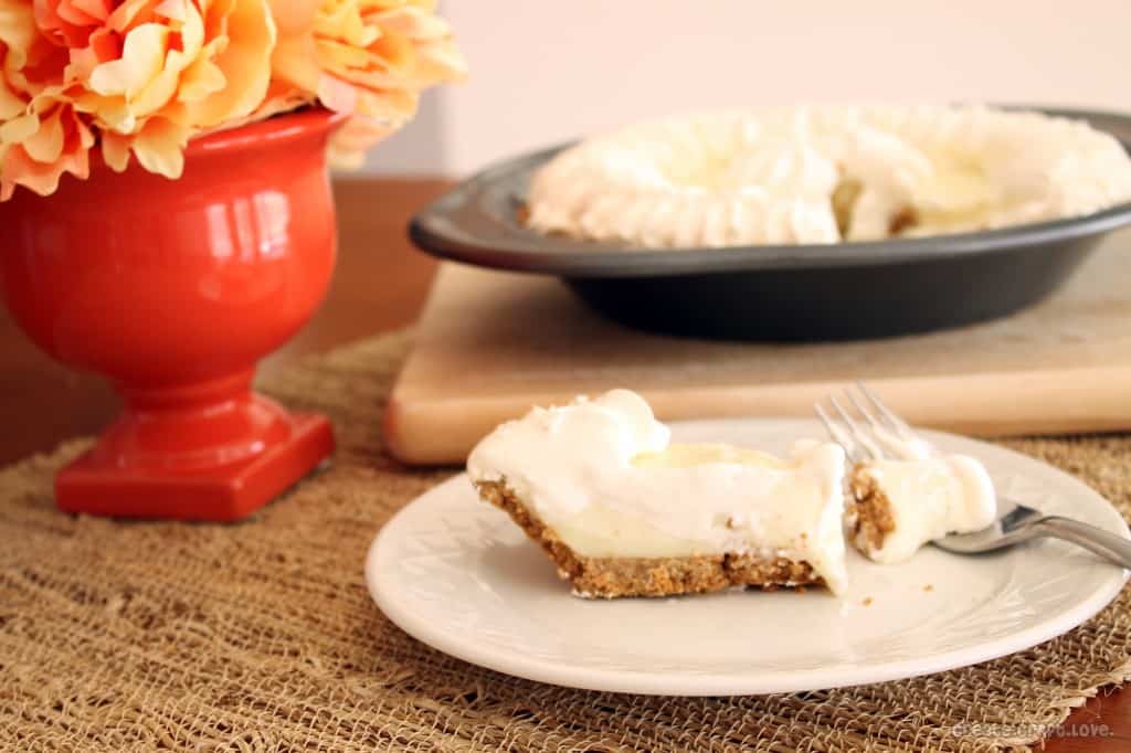 Happy Pi Day with Marie Callender's via createcraftlove.com #keylimepie #piday