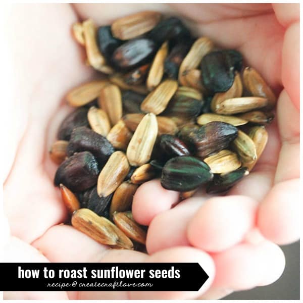 What is a recipe to roast sunflower seeds at home?