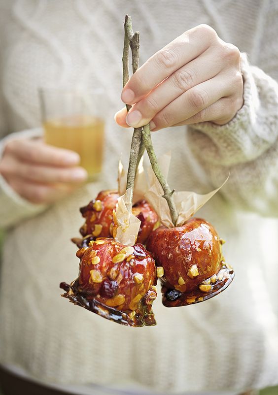 Crunchy Maple Toffee Apples