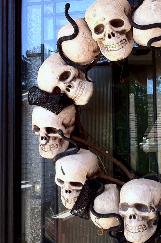 Spooky Skeleton Halloween Wreath