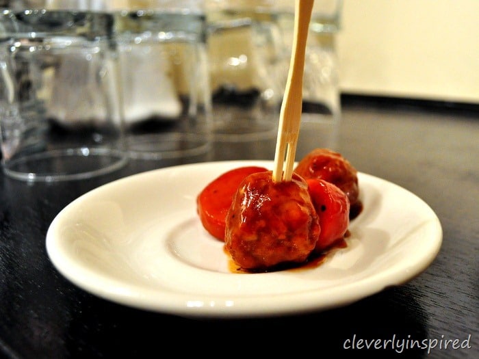 easy-slow-cooker-sausage-and-meatball-recipe-1_thumb