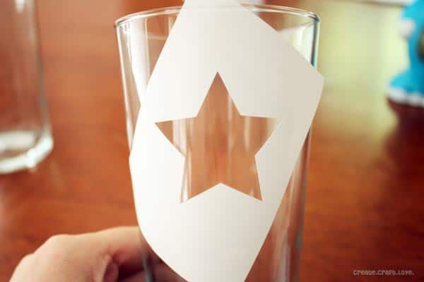 Patriotic Star Glasses for the 36th Avenue from createcraftlove.com #4thofjuly #stars #glasspaint #pointillism