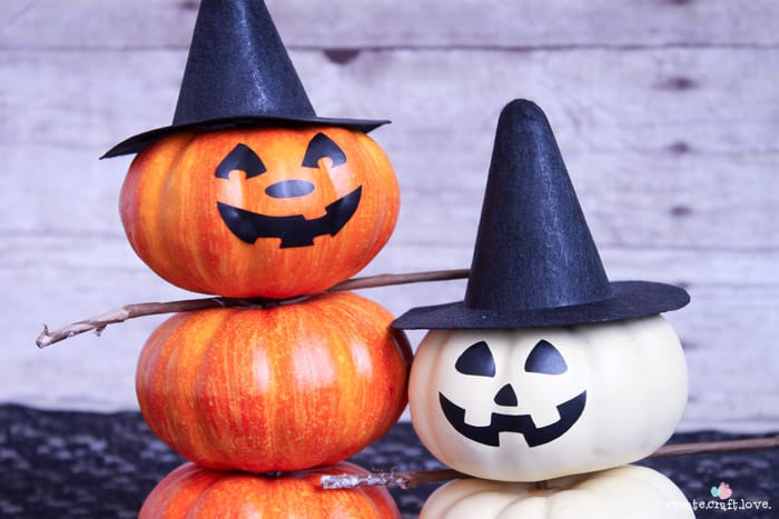 These Bewitching Pumpkins are sure to cast a spell on you! Whip them up in 5 minutes! via createcraftlove.com #pumpkins #halloween