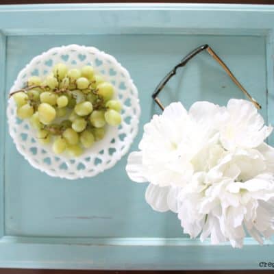 Create your own Distressed Serving Tray from an old cabinet door! #spon #anniesloanunfolded #DIY #repurpose