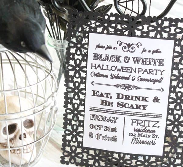Design your own Gothic Halloween Invitations and let the Cricut Explore do the rest! #halloween #gothichalloween #cricutteam5 #designspacestar