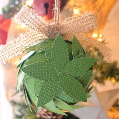 Add a little more to your Christmas decor with this Holiday Kissing Ball tutorial! via createcraftlove.com