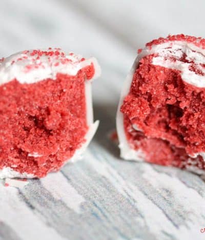 These Red Velvet Cake Truffles are the perfect no bake treat for your Valentine! via createcraftlove.com