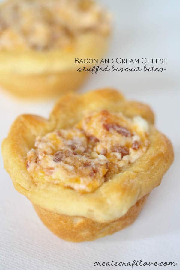 These Bacon and Cream Cheese Stuffed Biscuit Bites make a great savory appetizer that will knock their socks off at Easter Brunch! via createcraftlove.com
