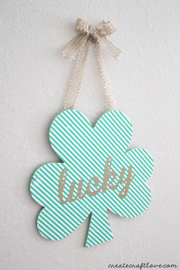 Find out how to create your own St. Patrick's Day Wall Hanging!  createcraftlove.com for The 36th Avenue
