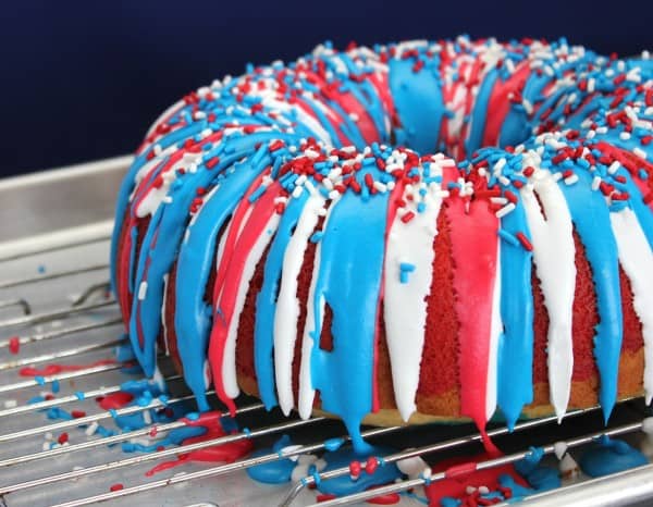firecracker-bundt-cake-red-white-and-blue-dessert-4-e1309090824532