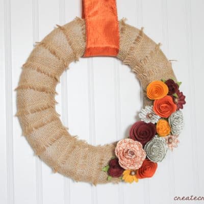 This Fall Harvest Mini Wreath is quickly becoming my new favorite! via createcraftlove.com
