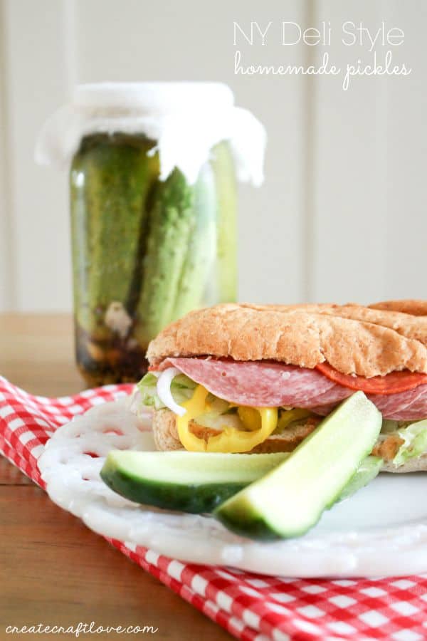 These NY Deli Style Homemade Pickles are full of flavor and crunch! via createcraftlove.com
