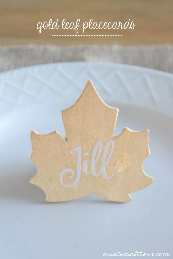 These Gold Leaf Placecards are a great touch to your fall tablescape! via createcraftlove.com