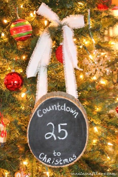 This Rustic Chalkboard Countdown can be used all year long and for any occasion! via createcraftlove.com