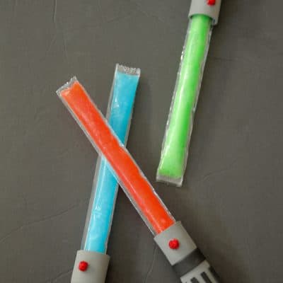Awaken the force in your house with these Lightsaber Popsicle Holders! via createcraftlove.com