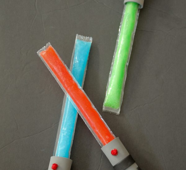 Awaken the force in your house with these Lightsaber Popsicle Holders! via createcraftlove.com