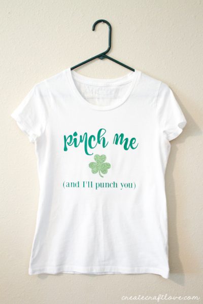 This Iron On St Patricks Day Shirt will protect you from pinching fingers! via createcraftlove.com
