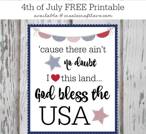 Print out this FREE 4th of July Printable to add a little Americana to your decor! via createcraftlove.com