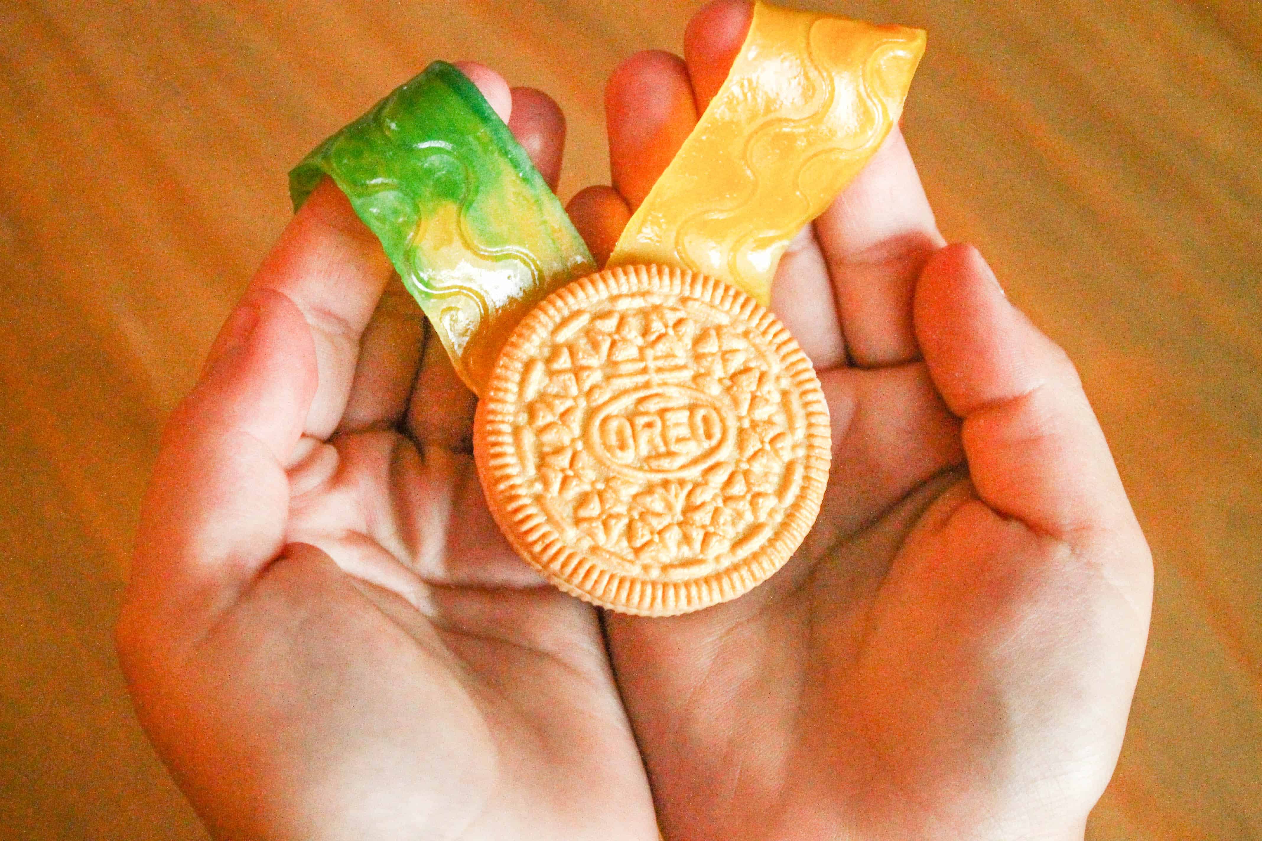 Whip up these Edible Olympic Medals for the Opening Ceremonies! via createcraftlove.com