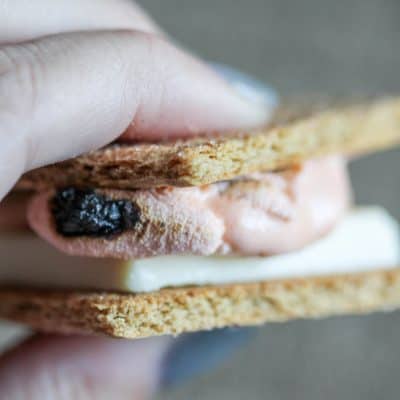 These Pumpkin Spice S'mores are perfect for chilly autumn evenings around the fire pit! via createcraftlove.com