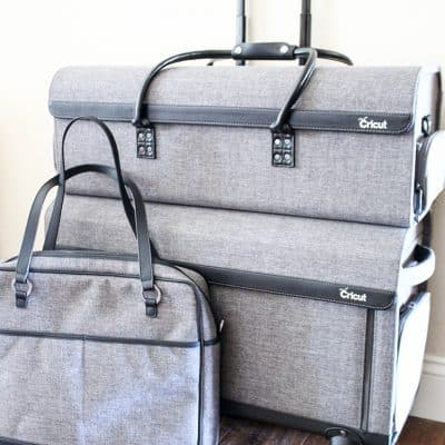 Cricut Tote Bags - for storage and DIY on the go!