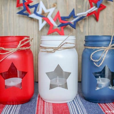 These Patriotic Mason Jars are my favorite 4th of July decoration!