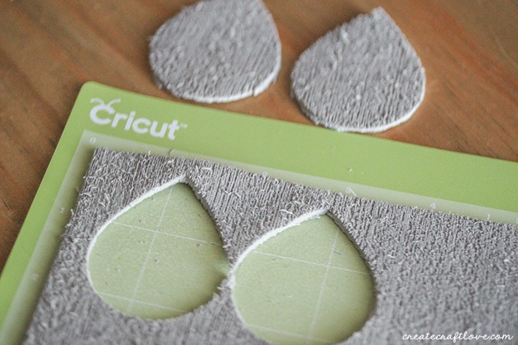 Cutting your craft foam earrings with Cricut!