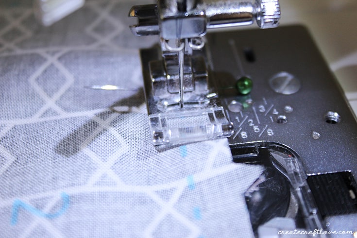 Shows you exactly where to sew the Cricut Cosmetic Bag!