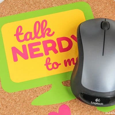 How cute is this DIY mousepad cork?
