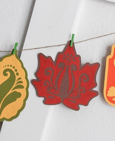 Close up picture of Fall Leaf Garland