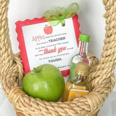 Help them celebrate another year in the books with this Appletini Teacher Appreciation Idea!