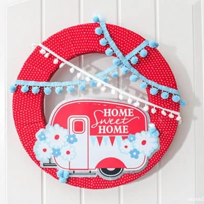 happy camper summer wreath horizontal view