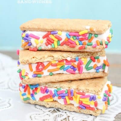 These Mini Ice Cream Sandwiches are an easy and fun treat to make with the kids!