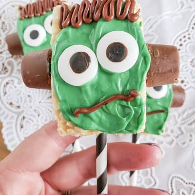 Frankenstein Rice Krispie Treats for Halloween #halloween #halloweenrecipes